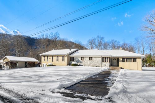 9 Oak Grove Ln, Emporium, PA, 15834-3717 | Card Image