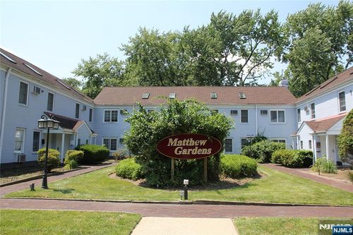 610 Grand Avenue, Leonia, NJ, 07605 | Card Image