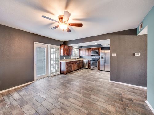 206 Westview Ter, Arlington, TX, 76013-1605 | Card Image