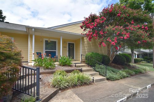 9034 Mcalpine Cove Ct, Charlotte, NC, 28270-2125 | Card Image