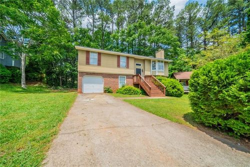 2132 Sara Ashley Way, Lithonia, GA, 30058-8953 | Card Image