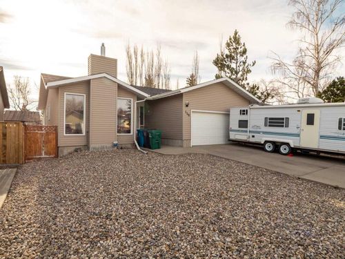146 Oxford Rd W, Lethbridge, AB, T1K4V4 | Card Image