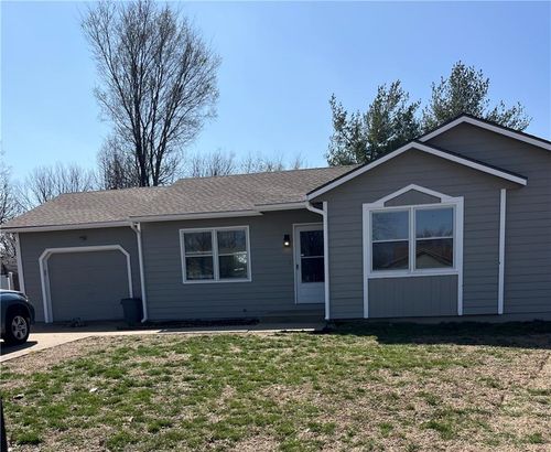 1615 Savage St, Eudora, KS, 66025-8906 | Card Image