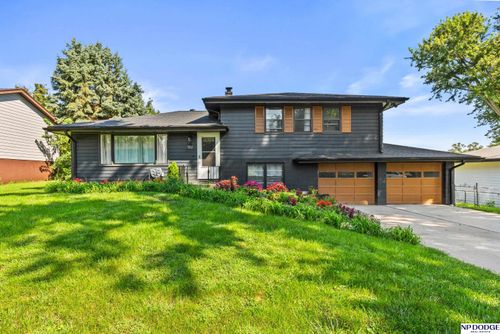 7522 Hartman Ave, Omaha, NE, 68134-2334 | Card Image