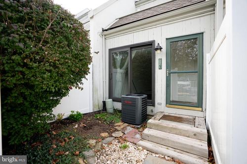 573 Summit House, WEST CHESTER, PA, 19382-6559 | Card Image