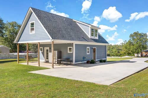 331 Ayers Cir, Grant, AL, 35747-9493 | Card Image
