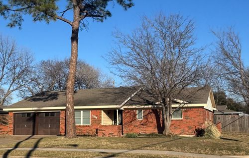 5300 Susan Lee Ln, North Richland Hills, TX, 76180-6806 | Card Image