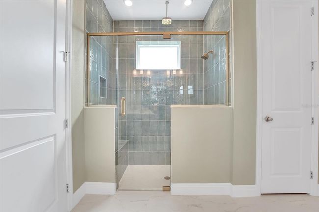 987 Fiesta Key Cir, House other with 2 bedrooms, 2 bathrooms and null parking in LADY LAKE FL | Image 28