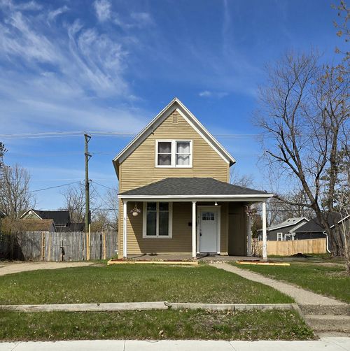 913 Mississippi Ave Nw, Bemidji, MN, 56601-4532 | Card Image