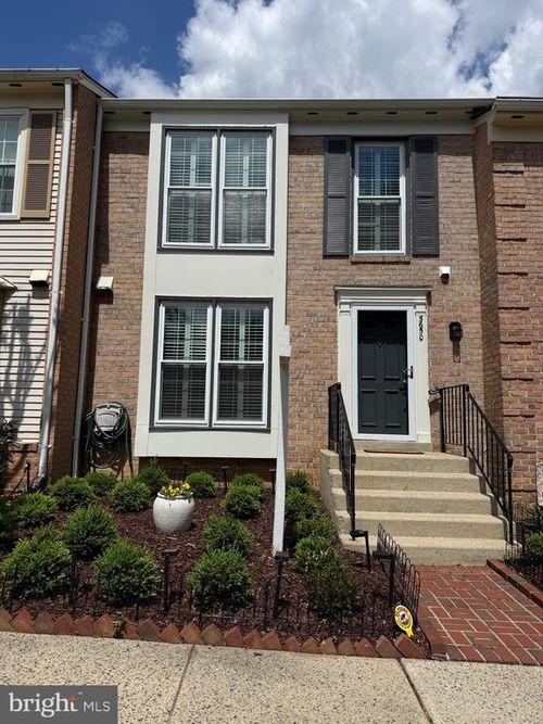 5650 Ridge View Dr, ALEXANDRIA, VA, 22310-1467 | Card Image