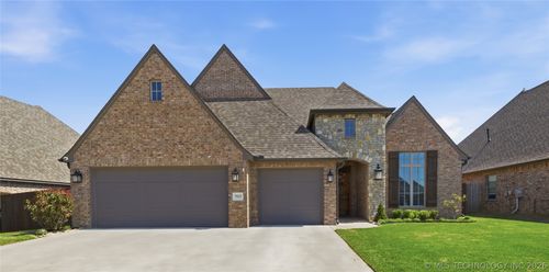 7915 N 149th East Ave, Owasso, OK, 74055-7975 | Card Image