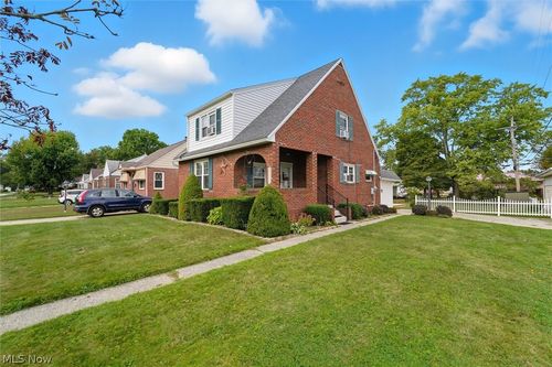 1811 E 30th St, Ashtabula, OH, 44004-5213 | Card Image