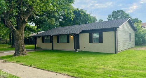 1300 S 7th St, Paragould, AR, 72450-5603 | Card Image