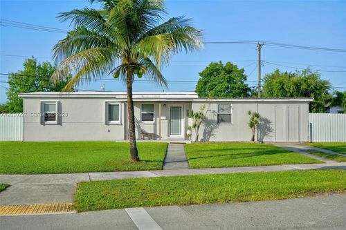 11300 Sw 40th St, Miami, FL, 33165-4421 | Card Image