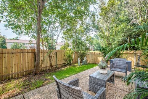 71 Summerhaze Cir, The Woodlands, TX, 77382-5513 | Card Image