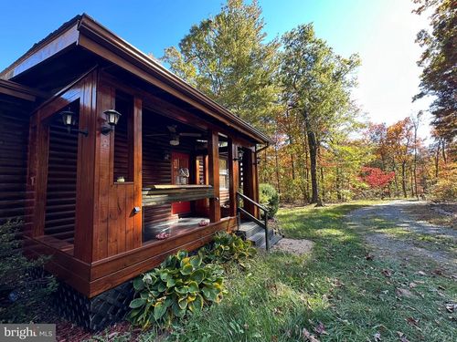 432 Cardinal Dr, Luray, VA, 22835-5804 | Card Image