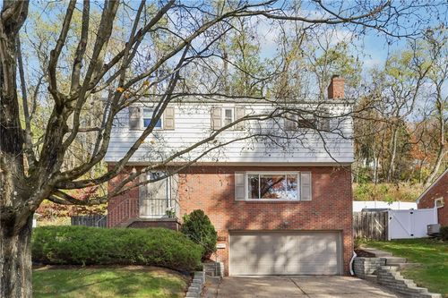 332 Sharon Dr, Pittsburgh, PA, 15221-4030 | Card Image