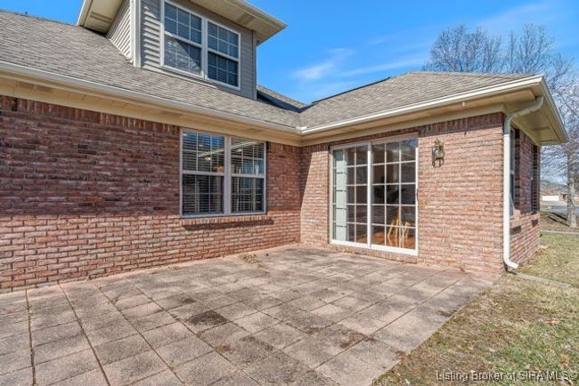 126 Magnolia Dr, Condo with 2 bedrooms, 2 bathrooms and null parking in Scottsburg IN | Image 40