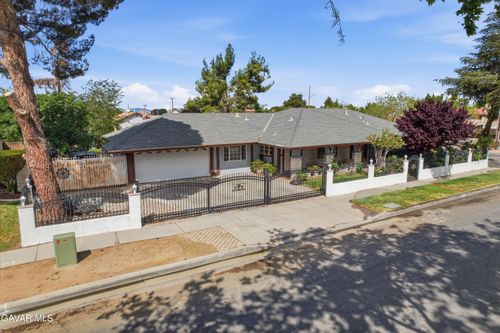 37945 26th Street, Palmdale, CA, 93550 | Card Image