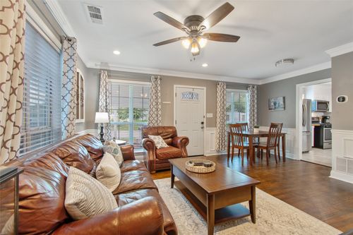 3909 Locke Ave, Fort Worth, TX, 76107-5513 | Card Image