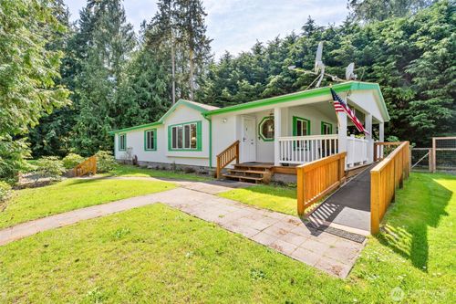 423 Fleming Dr, Sequim, WA, 98382-8643 | Card Image