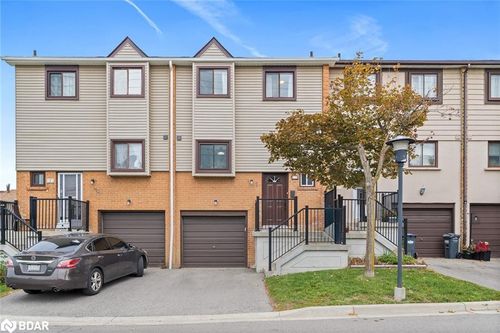 2 Moregate Cres, Brampton, ON, L6S3K9 | Card Image