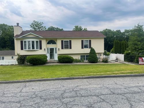 5 Sabrina Ln, Ossining, NY, 10562-3455 | Card Image