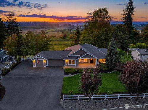 12808 127th Ave Se, Snohomish, WA, 98290-6701 | Card Image