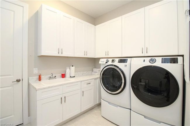 15765 Cortina St, House other with 4 bedrooms, 3 bathrooms and null parking in Naples FL | Image 17