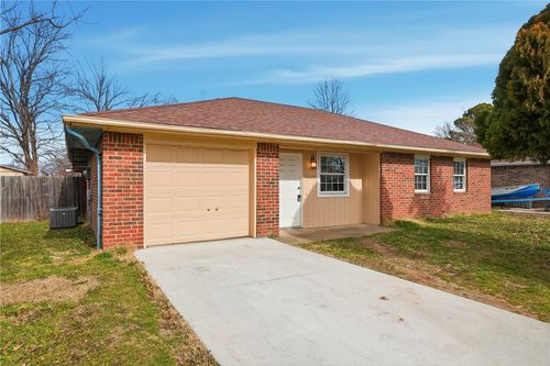 2309 W Meadow Ln, Rogers, AR, 72756-2136 | Card Image