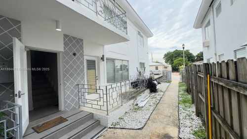 apt-2-855 80th St, MIAMI BEACH, FL, 33141-1550 | Card Image