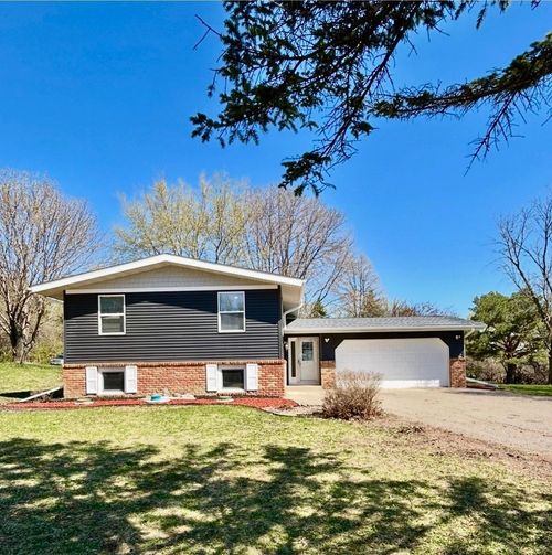 1846 48th Ave Ne, Willmar, MN, 56201-9461 | Card Image