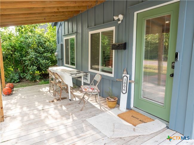 1006 W North St, House other with 2 bedrooms, 1 bathrooms and null parking in Victoria TX | Image 5