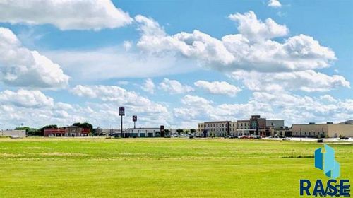 Lot9, Blk1 Wilbert Square Addition N/A, Brookings, SD, 57006 | Card Image