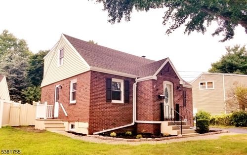 37 Revere Dr, Dumont, NJ, 07628-1712 | Card Image
