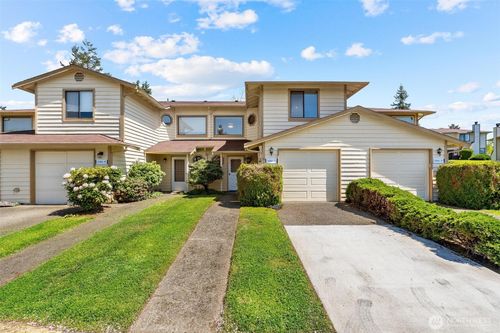 36c-25004 109th Place Se, Kent, WA, 98030 | Card Image