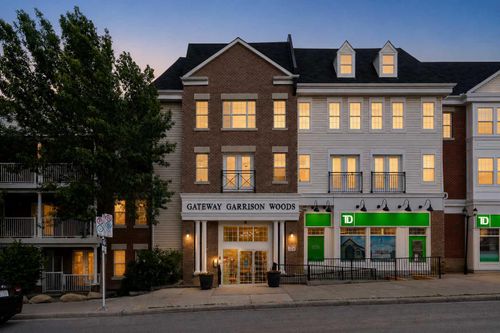 321-2233 34 Ave Sw, Calgary, AB, T2T6N2 | Card Image