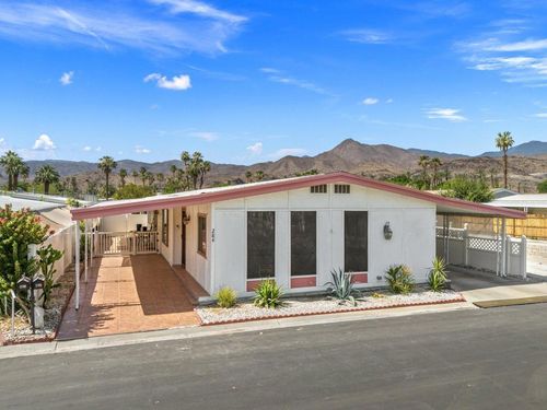 284 Saguaro Dr, Palm Springs, CA, 92264 | Card Image