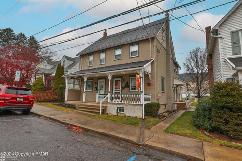 18 Davey Avenue, Pen Argyl, PA, 18072 | Card Image