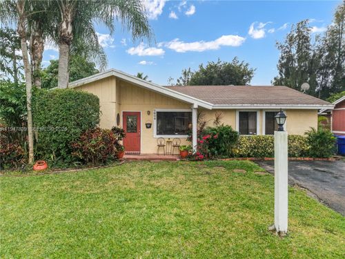 7808 Sw 8th Ct, North Lauderdale, FL, 33068-2231 | Card Image