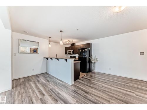 1188 Hyndman Rd Nw, Edmonton, AB, T5A0E9 | Card Image