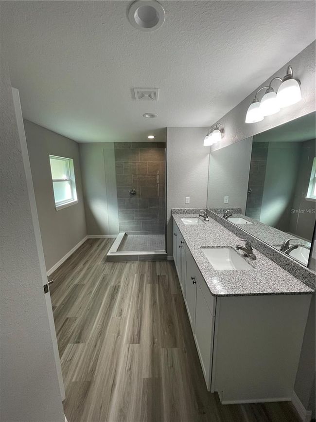 8 Cedar Tracr Way, House other with 3 bedrooms, 2 bathrooms and null parking in OCALA FL | Image 5