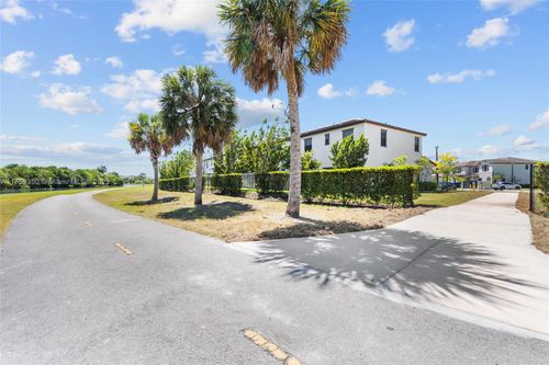 9917 Sw 228th Ter, Miami, FL, 33190-1987 | Card Image