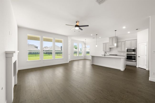 314 Bowrider Ln, House other with 4 bedrooms, 2 bathrooms and null parking in Granbury TX | Image 12