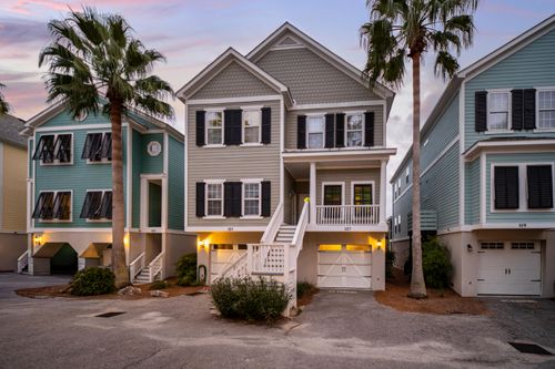 107 W 2nd St, Folly Beach, SC, 29439 | Card Image