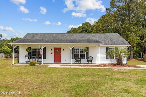 177 Avis Dr, Newport, NC, 28570-8021 | Card Image