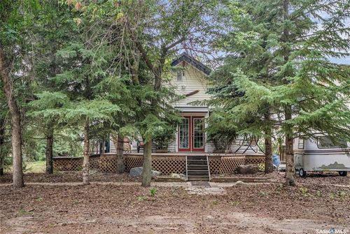 225 Saskatchewan Ave, Imperial, SK, S0G0G8 | Card Image