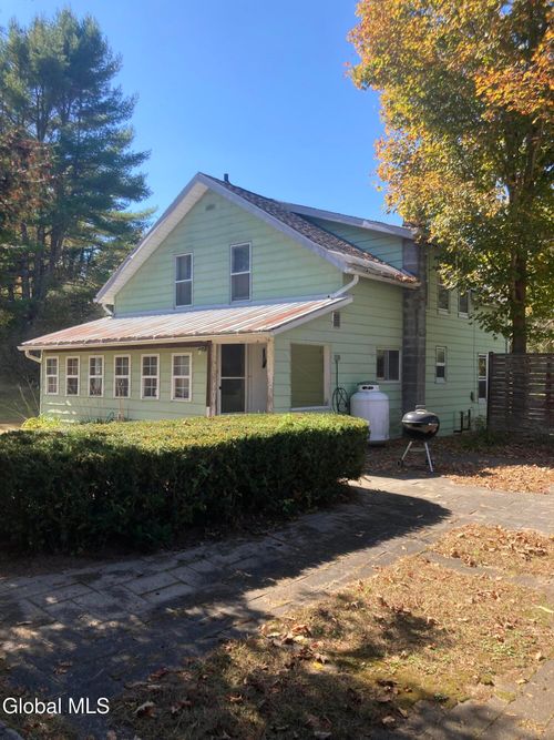 90 Dixon Rd, Chestertown, NY, 12817-4703 | Card Image