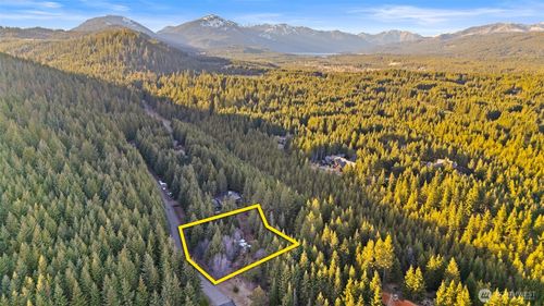 3301 Jenkins Dr, Cle Elum, WA, 98922-3079 | Card Image