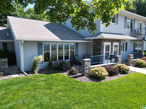 815 E Lakeshore Dr, Storm Lake, IA, 50588-2642 | Card Image